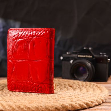 Лакований вертикальний жіночий гаманець з натуральної шкіри з тисненням під крокодила CANPELLINI 21681 Червоний