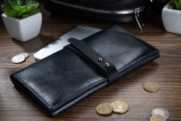 Місткий шкіряний гаманець на кобурною гвинті темно синього кольору