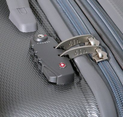 Валіза дорожня середня Vip Collection Galaxy срібляста 66-78л полікарбонат (G 24 Silver) G.24.Silver
