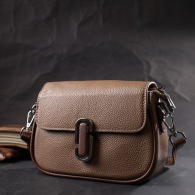 Жіноча напівкругла сумка з цікавим магнітом-засувкою з натуральної шкіри Vintage 22440 Бежева