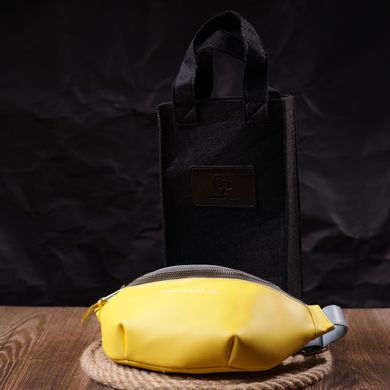 Патріотична шкіряна сумка-бананка комбі двох кольорів Серце GRANDE PELLE 16760 Жовто-блакитна