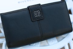 Гаманець жіночий з натуральної шкіри Givenchy 13816