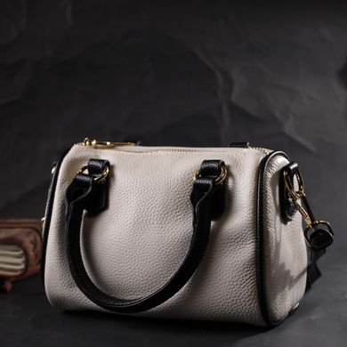 Жіноча сумка бочонок з темними акцентами Vintage 22352 Біла