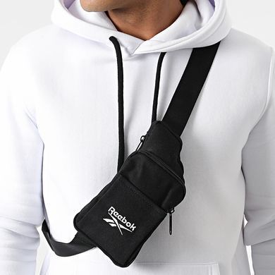 Коттоновая нагрудная сумка, слинг Reebok Classic Foundation черная