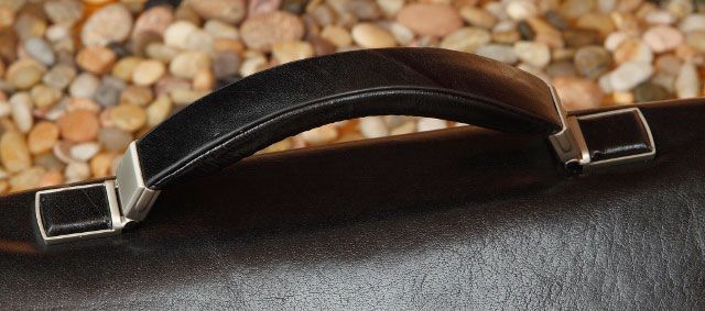 Стильний шкіряний портфель VERUS 120bk, Чорний
