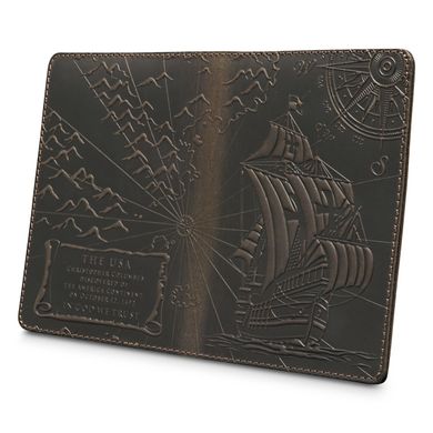 Оригинальная кожаная зеленая обложка для паспорта с художественным тиснением и отделением под банковские карты